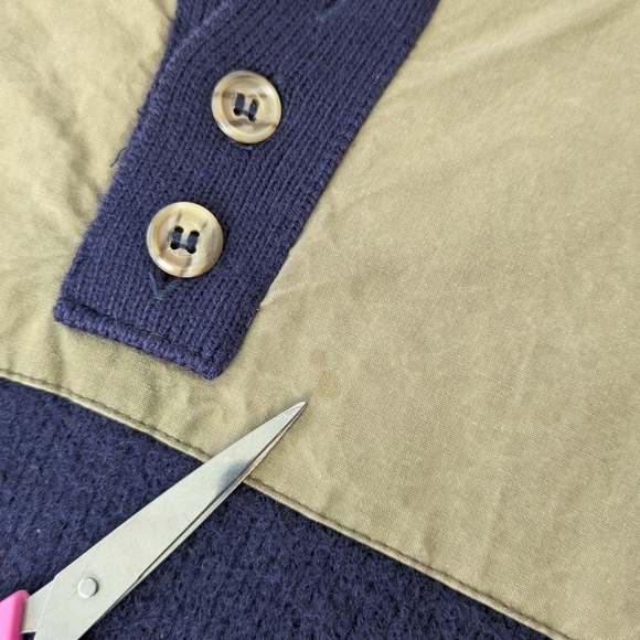 Filson • Henley Sweater 710 - Picture 9 of 14